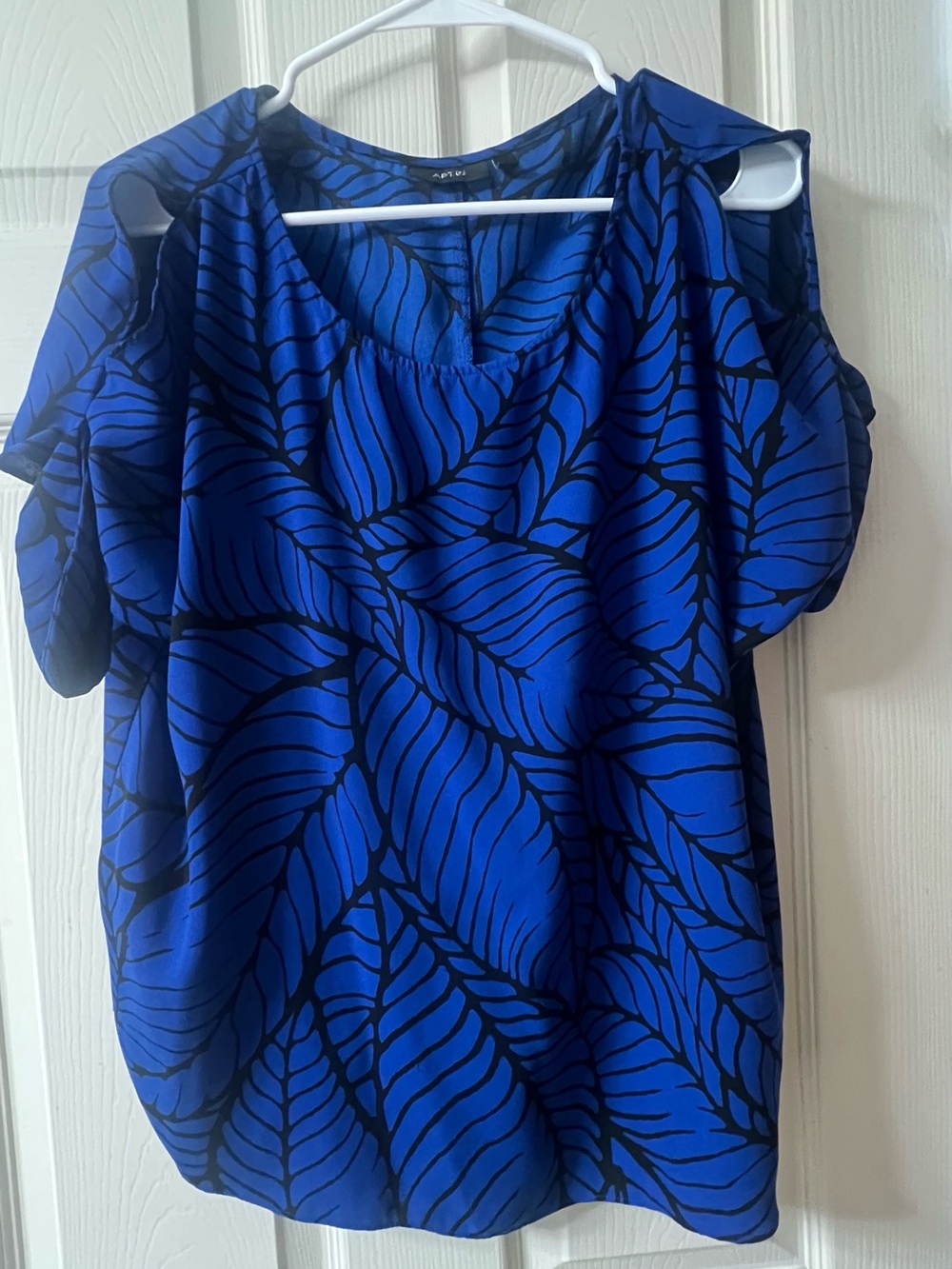 Apt. 9 Royal Blue and Black Leaf Cold-Shoulder Blouse